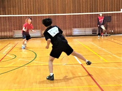 男子の試合が開始されました。
